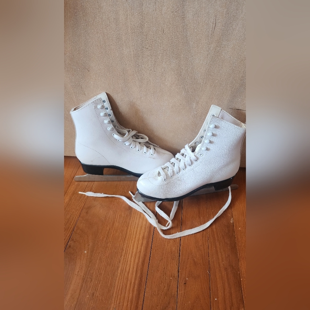 Lange White Women's Ice Skates - Picture 2 of 4